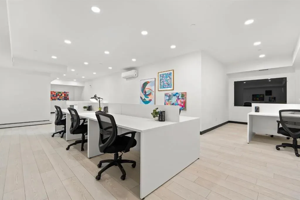 150 Carrington Gate NW #4214