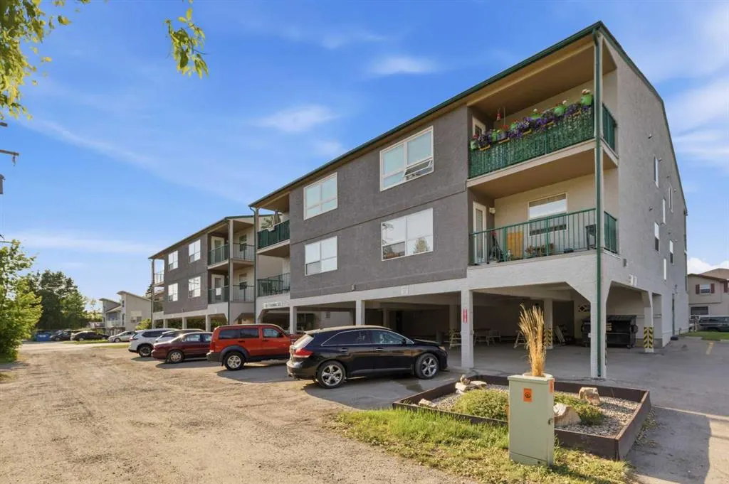 105 7 Avenue SE #208