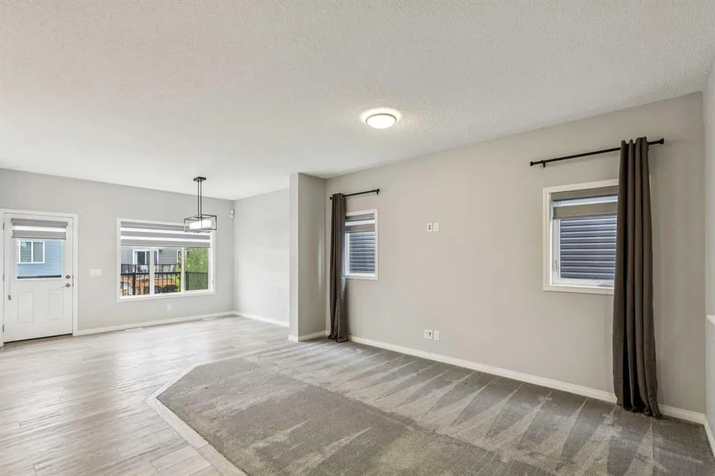 1020 Chinook Gate Heath SW