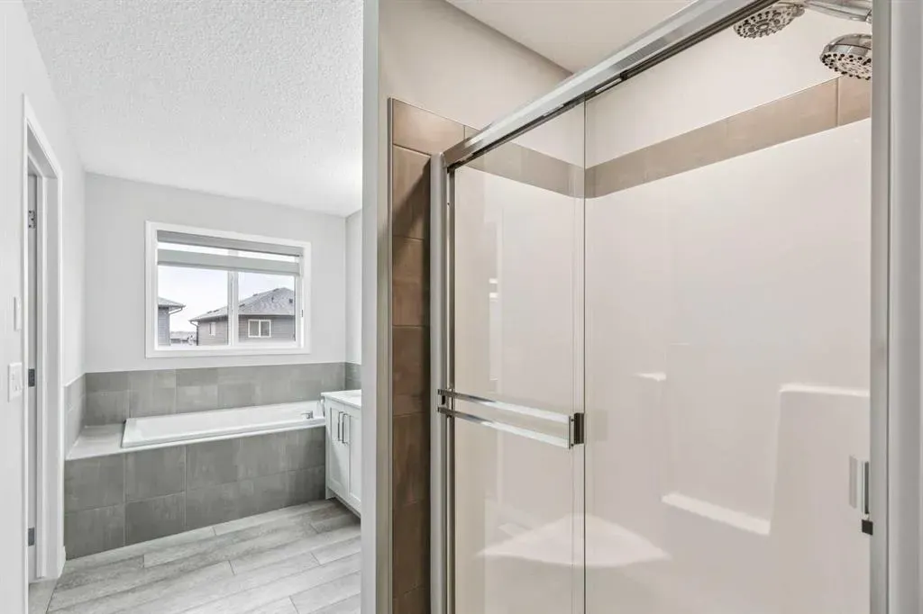 1020 Chinook Gate Heath SW