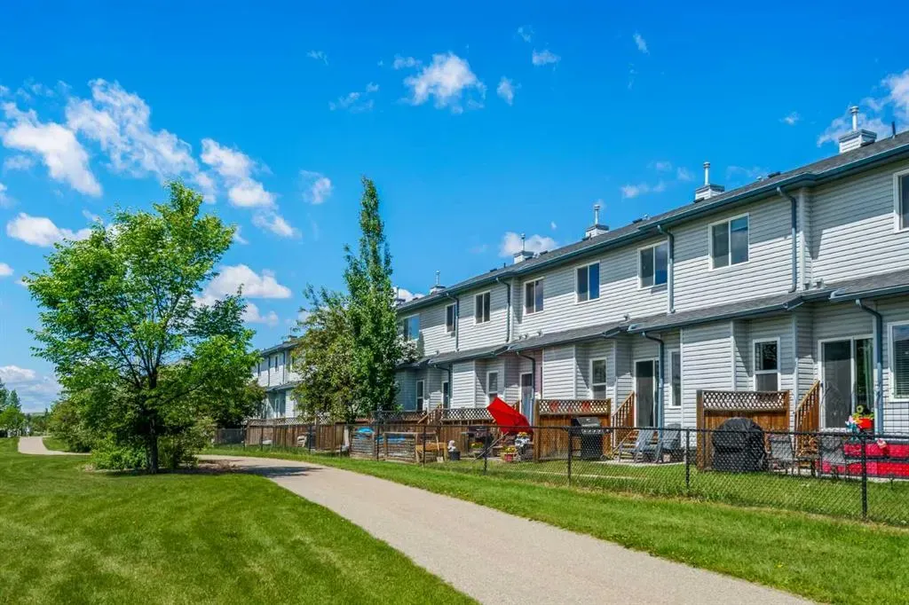 620 Luxstone Landing SW #604
