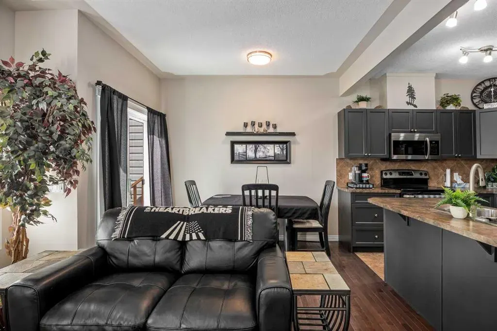 620 Luxstone Landing SW #604