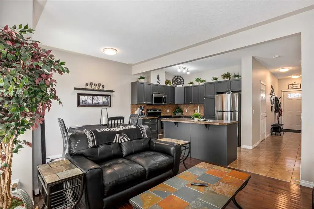 620 Luxstone Landing SW #604