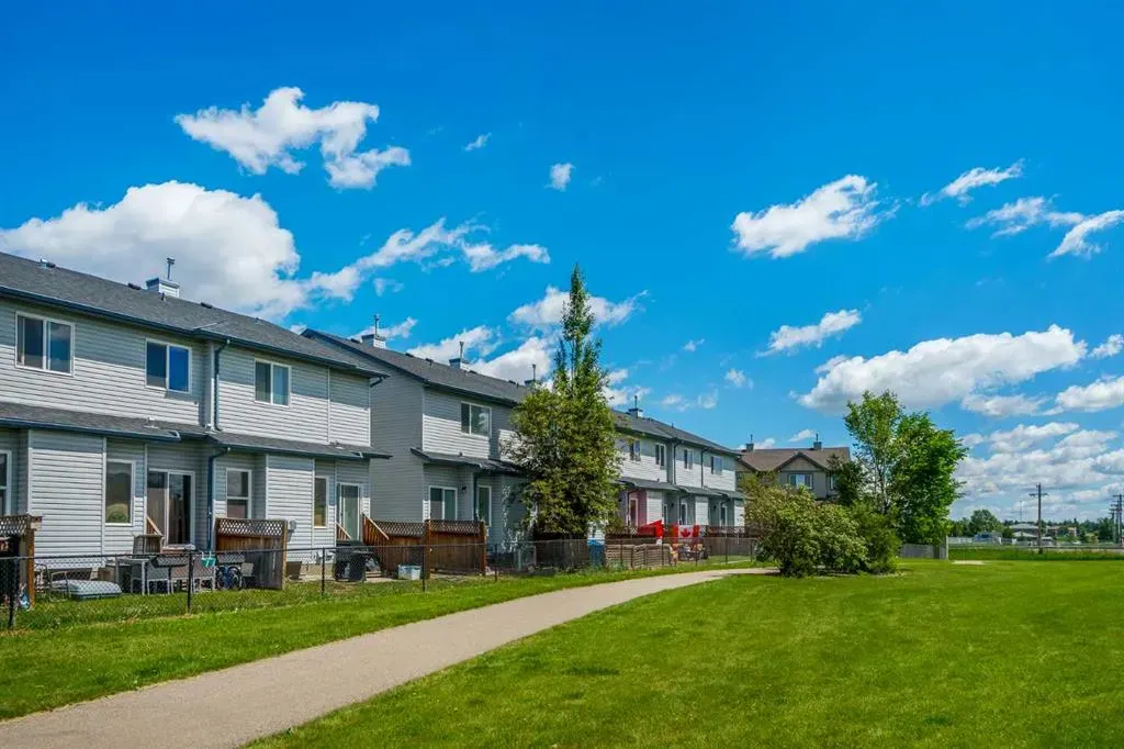 620 Luxstone Landing SW #604