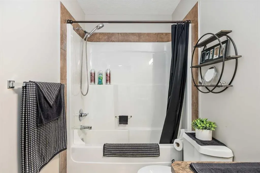 620 Luxstone Landing SW #604
