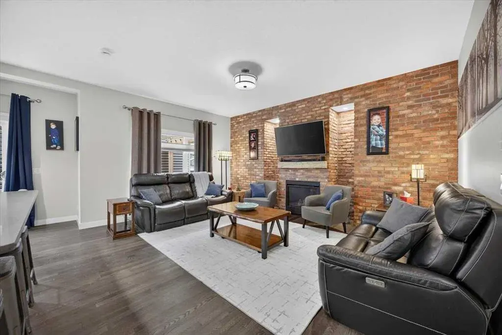 2584 Ravenslea Gardens SE