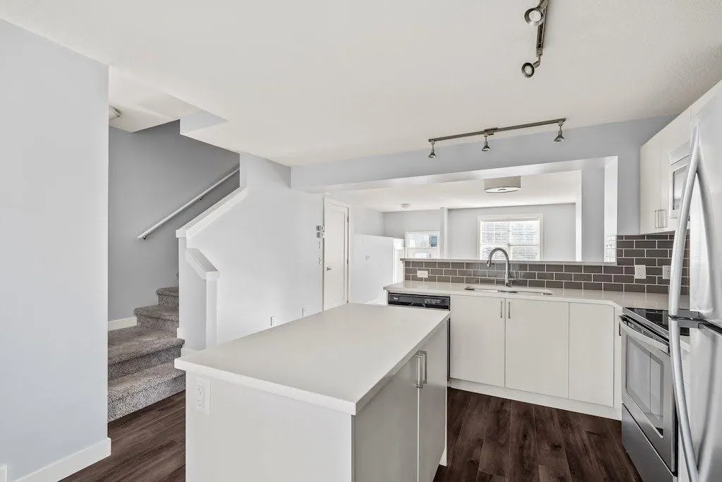 4 Evanscrest Gardens NW