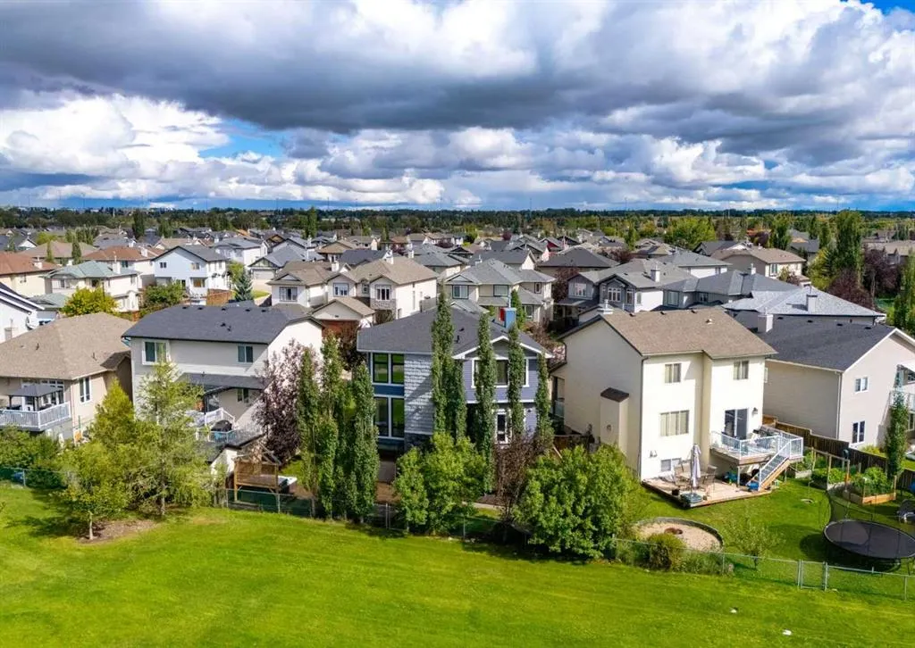 237 Luxstone Green SW