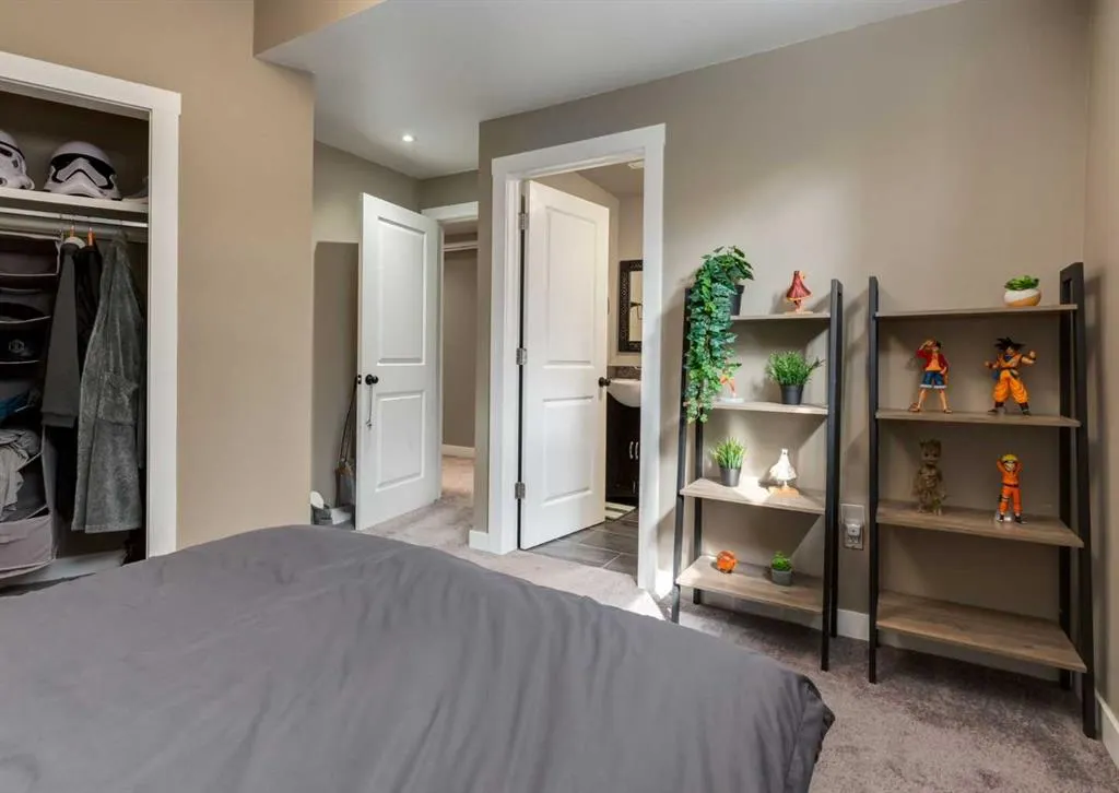 237 Luxstone Green SW