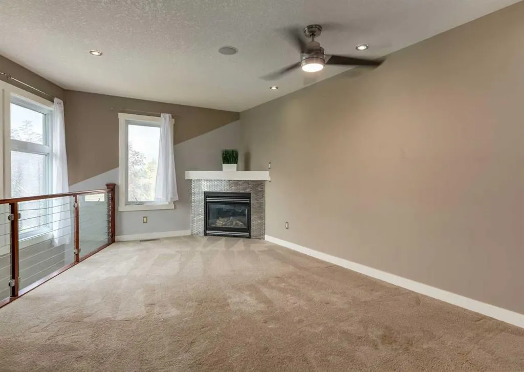 237 Luxstone Green SW