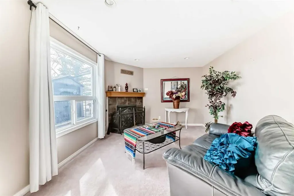 33 Boulder Creek Manor SE