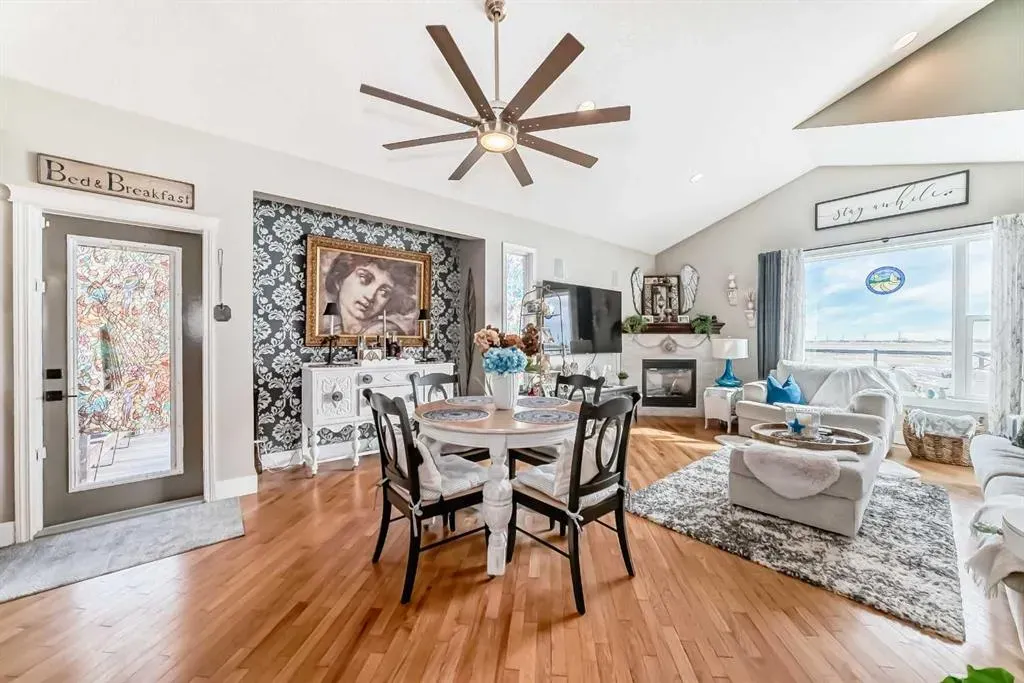 33 Boulder Creek Manor SE