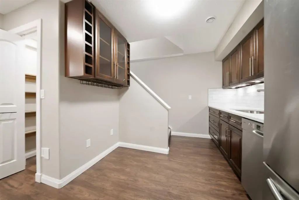 2534 Ravenswood View SE