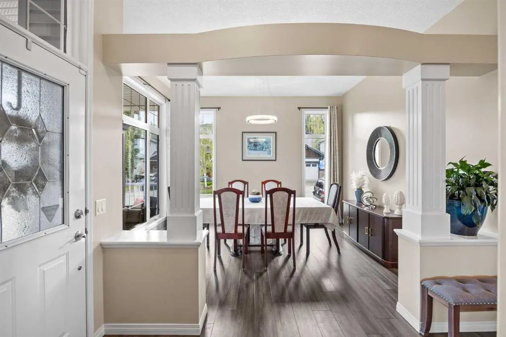 16 Royal oak Heights NW