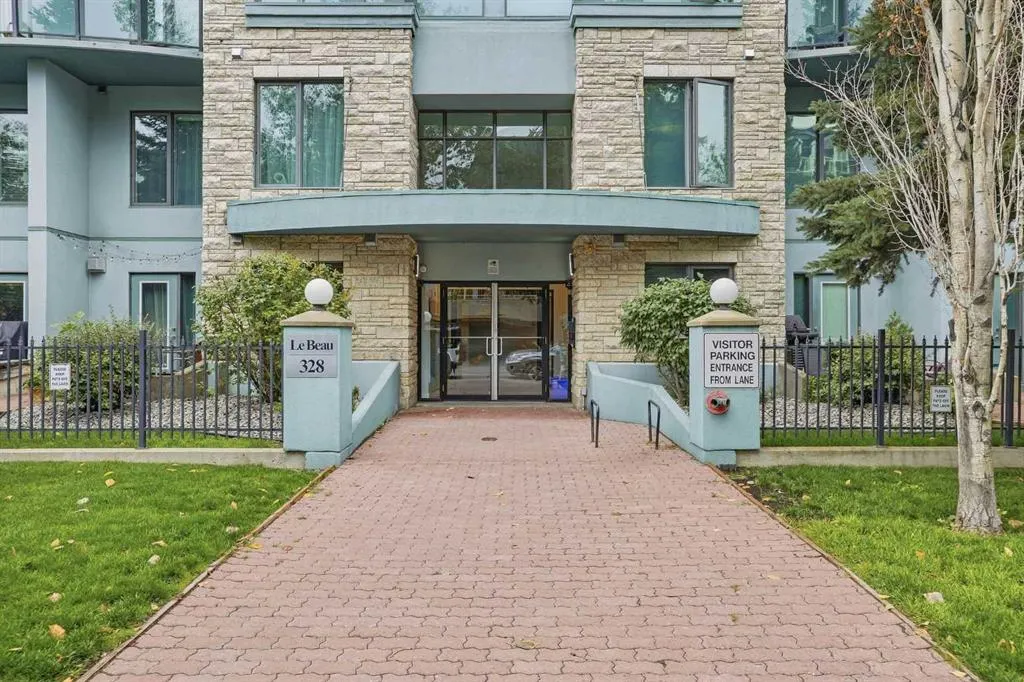 328 21 Avenue SW #210