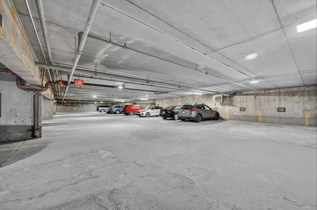 735 12 Avenue SW #402