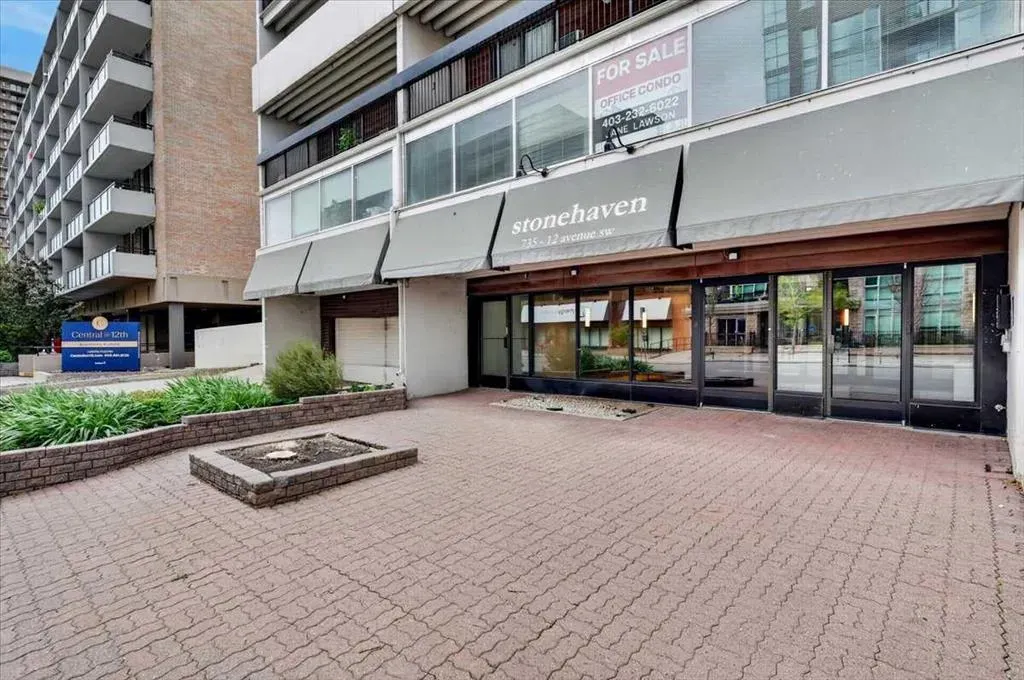 735 12 Avenue SW #402