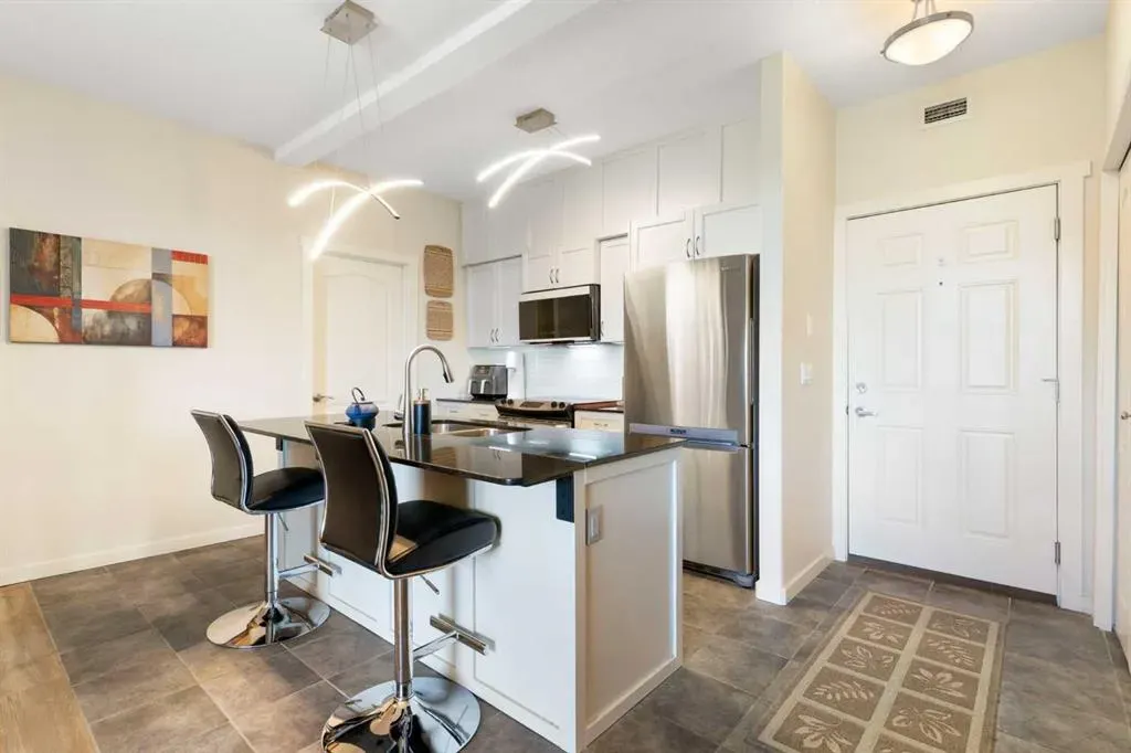 141 Mountain Street #202
