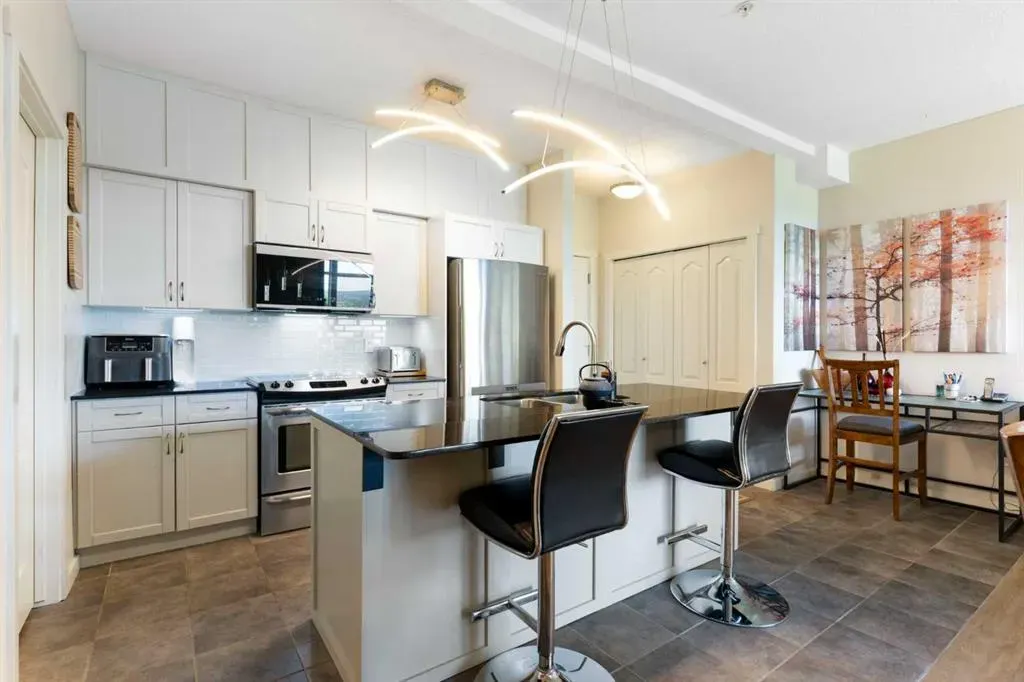 141 Mountain Street #202