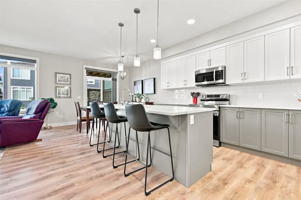 75 Sundown Close