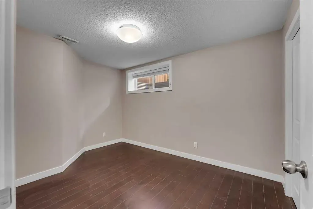 182 Morningside Circle SW