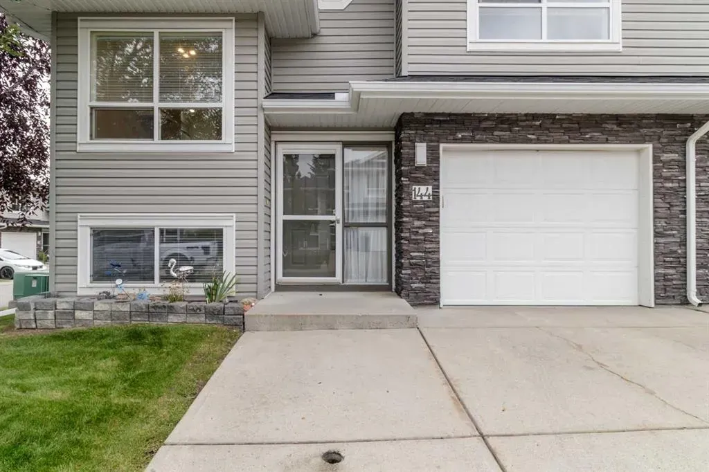 55 Fairways Drive NW #144
