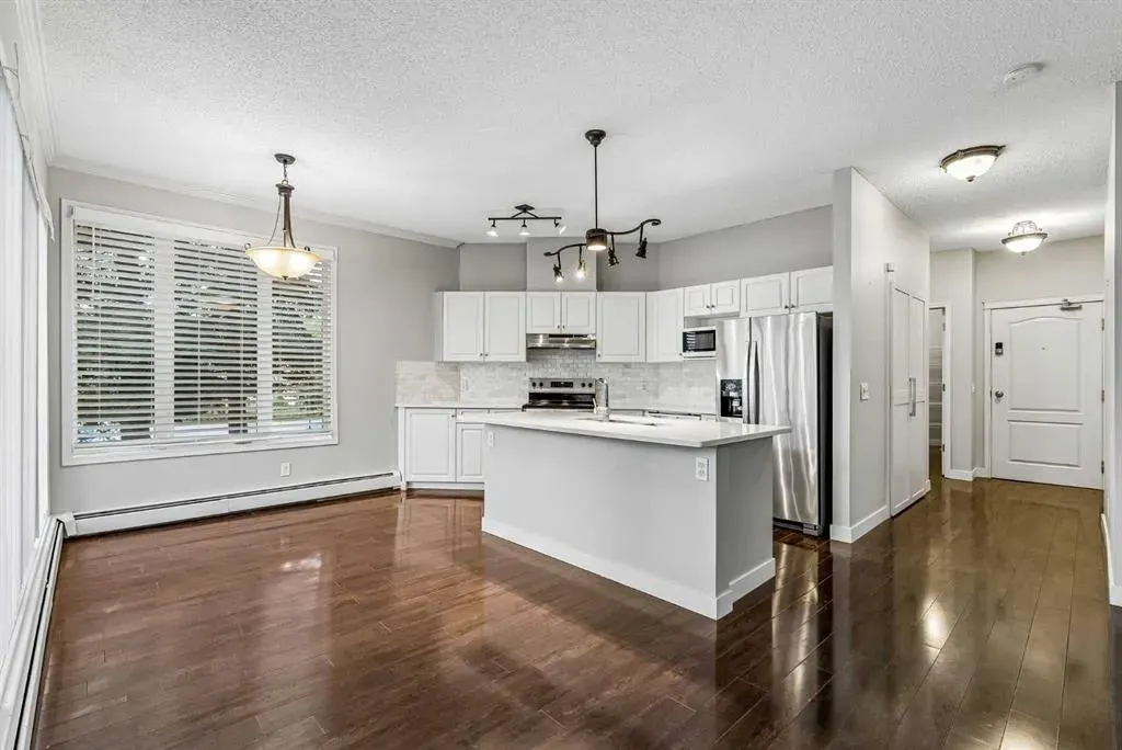 108 Edgeridge Terrace NW #102