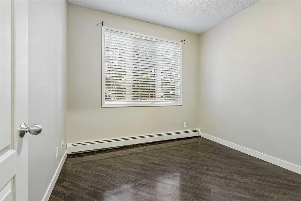 108 Edgeridge Terrace NW #102