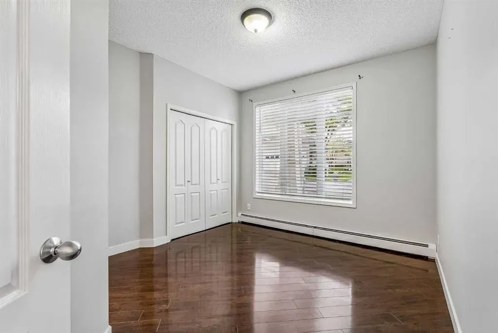 108 Edgeridge Terrace NW #102