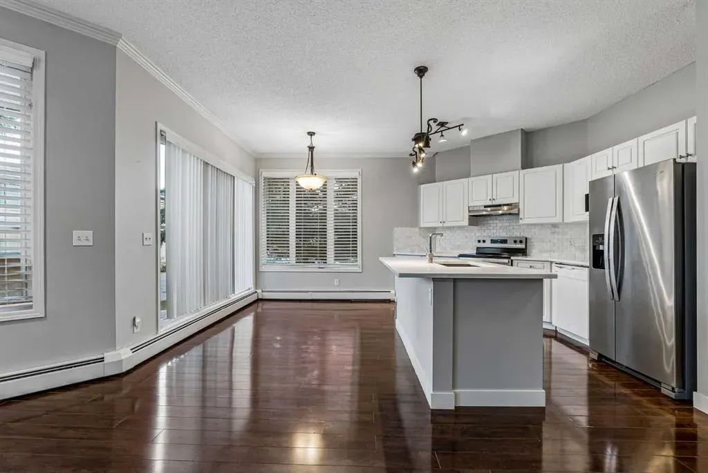 108 Edgeridge Terrace NW #102