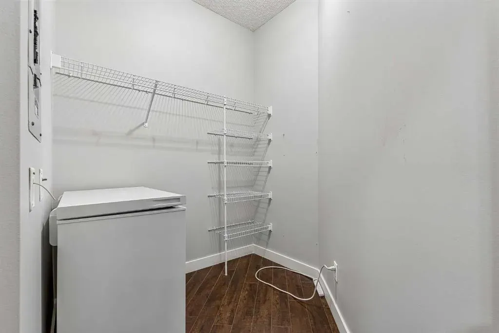 108 Edgeridge Terrace NW #102