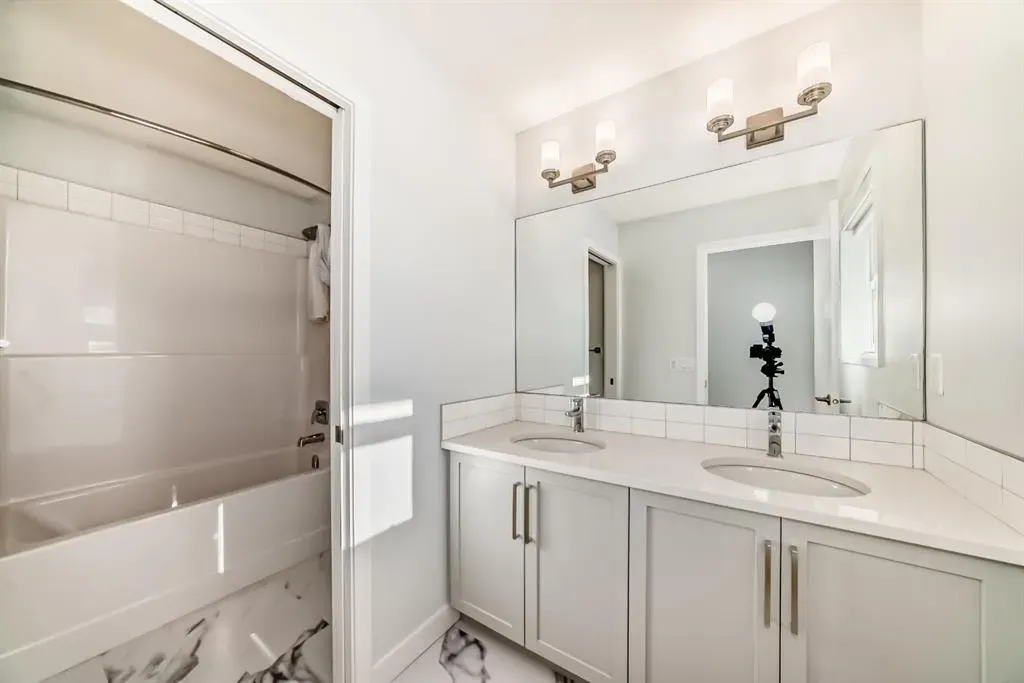 247 Precedence Hill