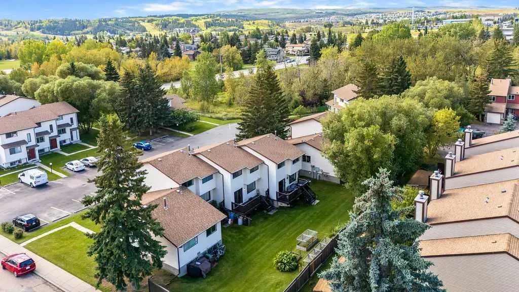 73 Glenbrook Crescent #24