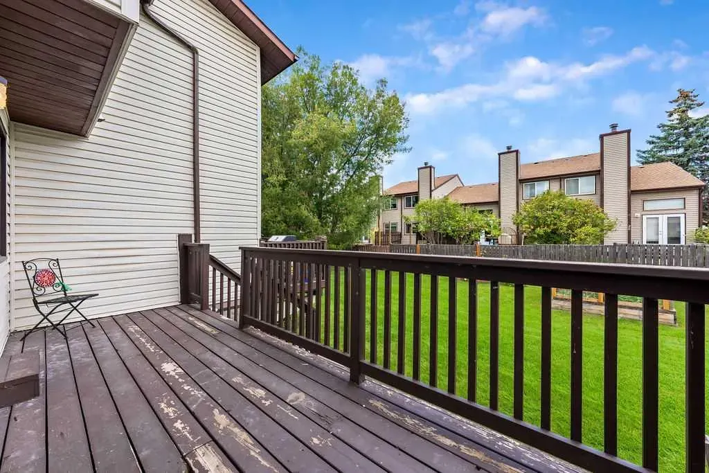 73 Glenbrook Crescent #24