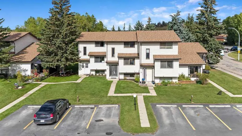 73 Glenbrook Crescent #24