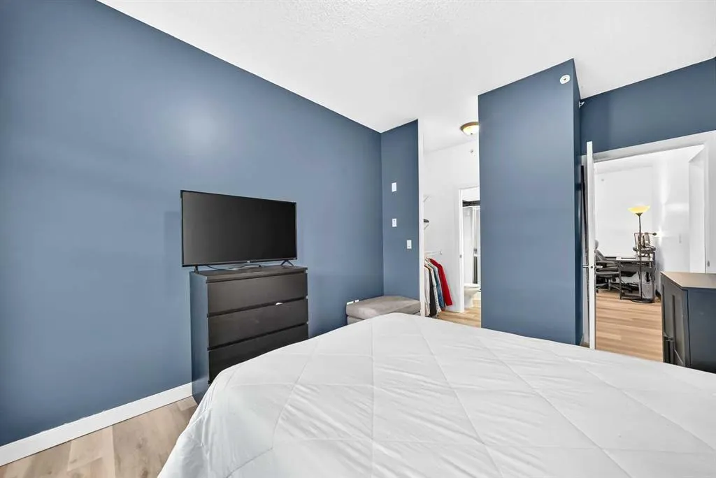 11811 Lake Fraser Drive SE #4203