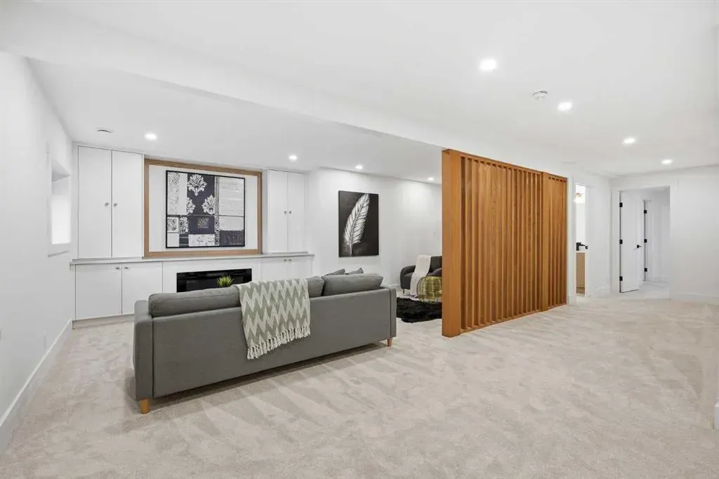 3 Varsity Ridge Terrace NW