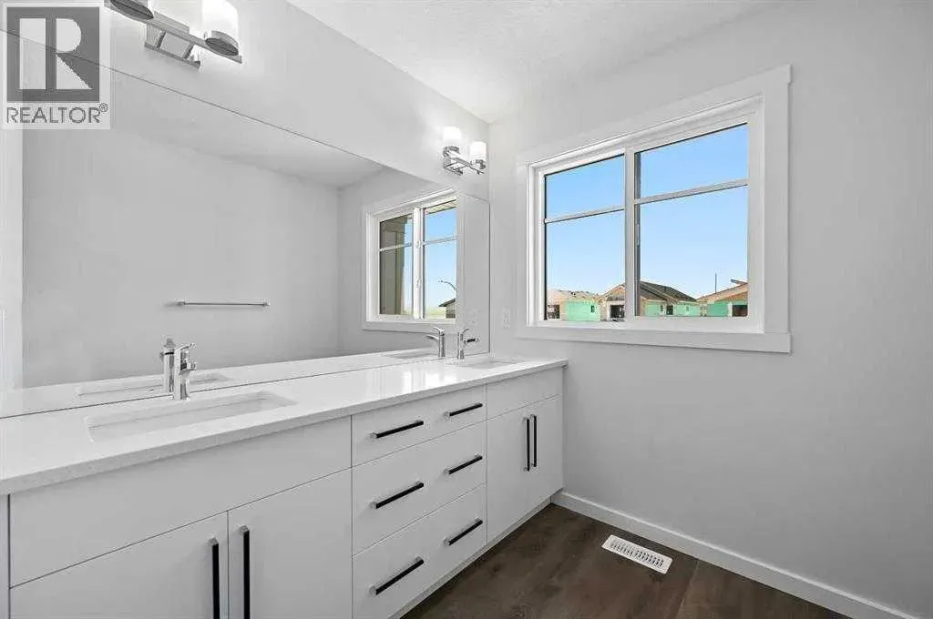 357 Key View SW