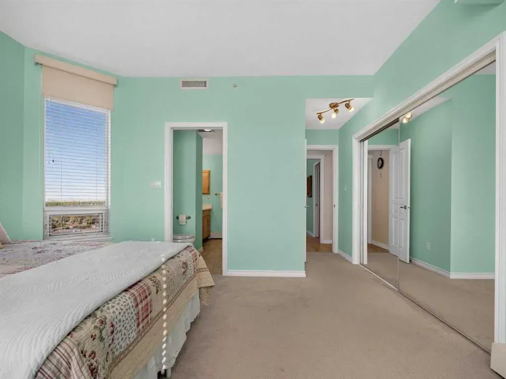 1718 14 Avenue NW #704