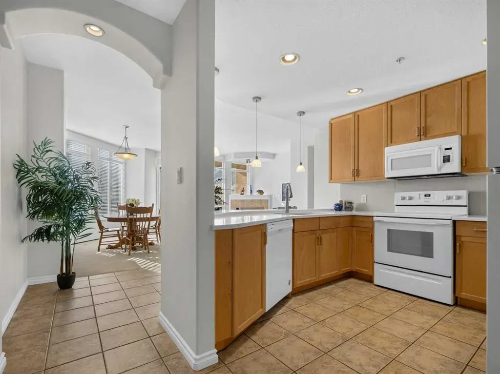 1718 14 Avenue NW #704