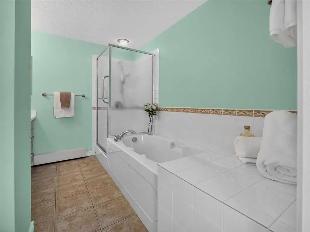 1718 14 Avenue NW #704