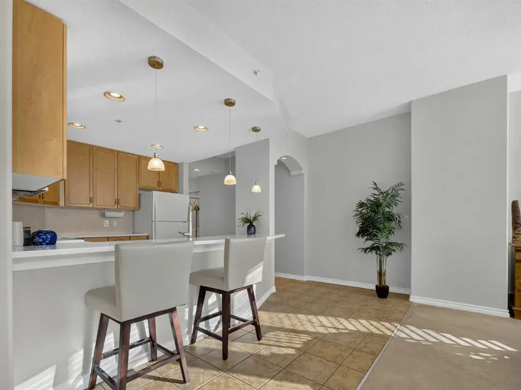 1718 14 Avenue NW #704
