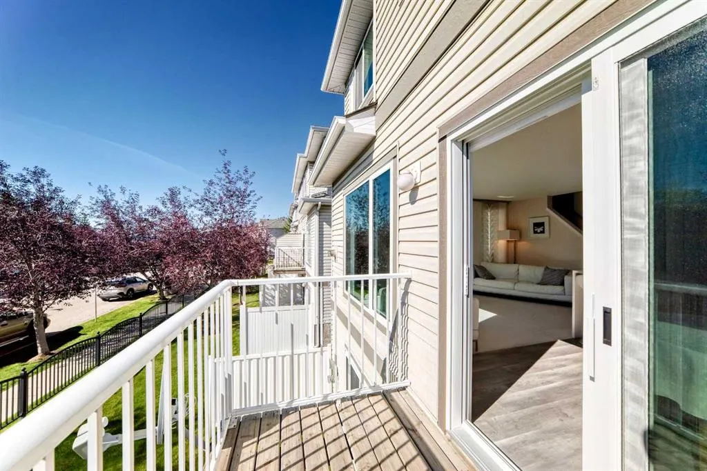 21 Rocky Vista Circle NW