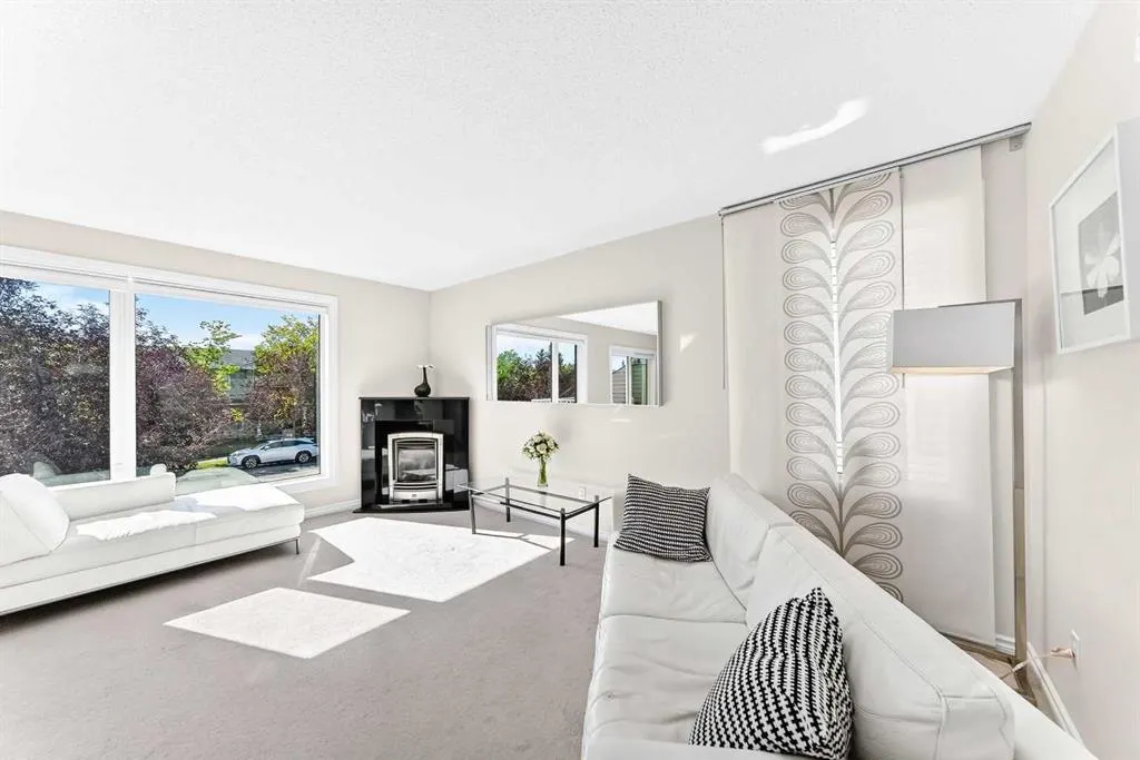 21 Rocky Vista Circle NW