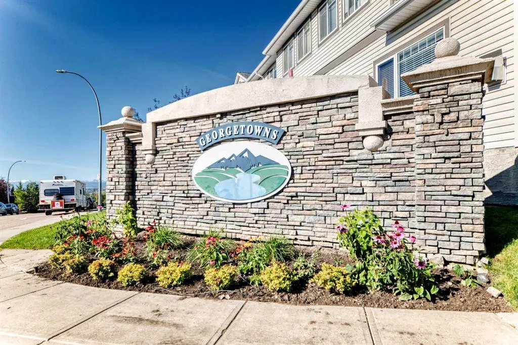 21 Rocky Vista Circle NW