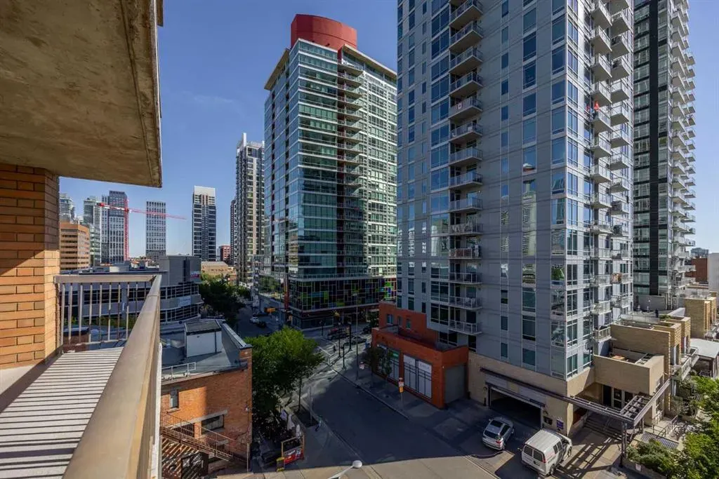 220 13 Avenue SW #707