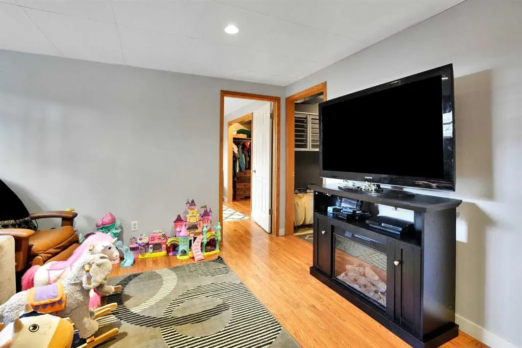 106 Strathaven Bay