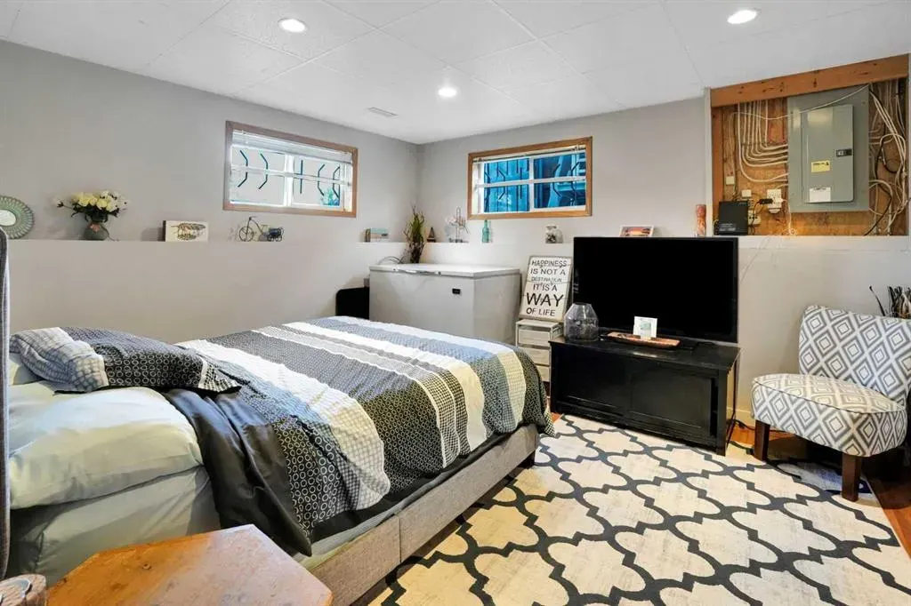 106 Strathaven Bay