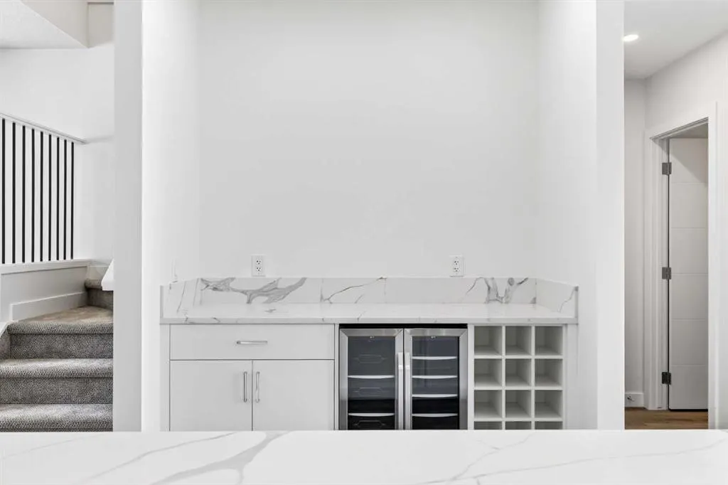 1109 Sailfin Heath