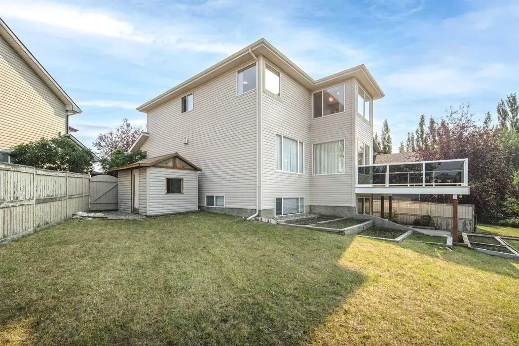 66 Royal Oak Grove NW